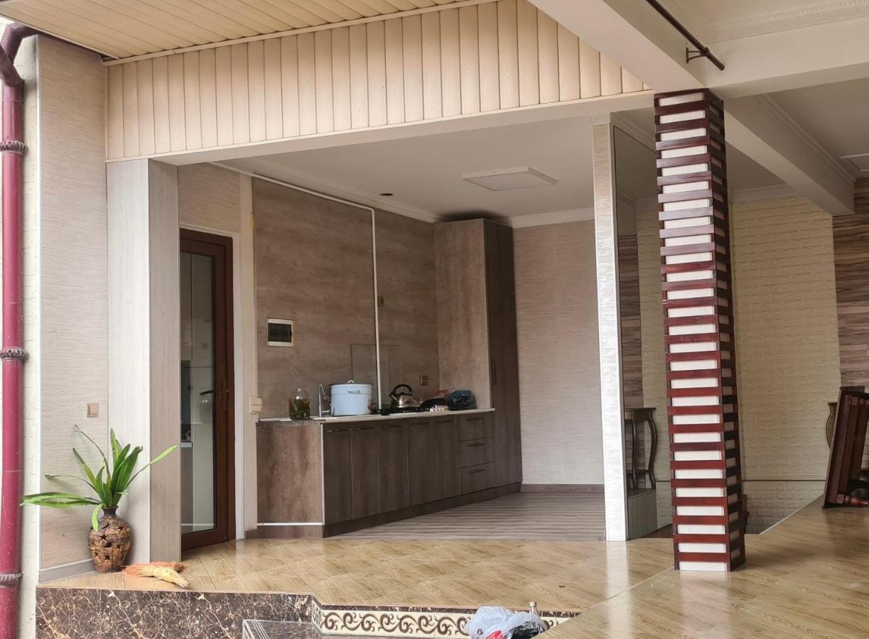 Albergue Sultan Saray Osh Exterior foto
