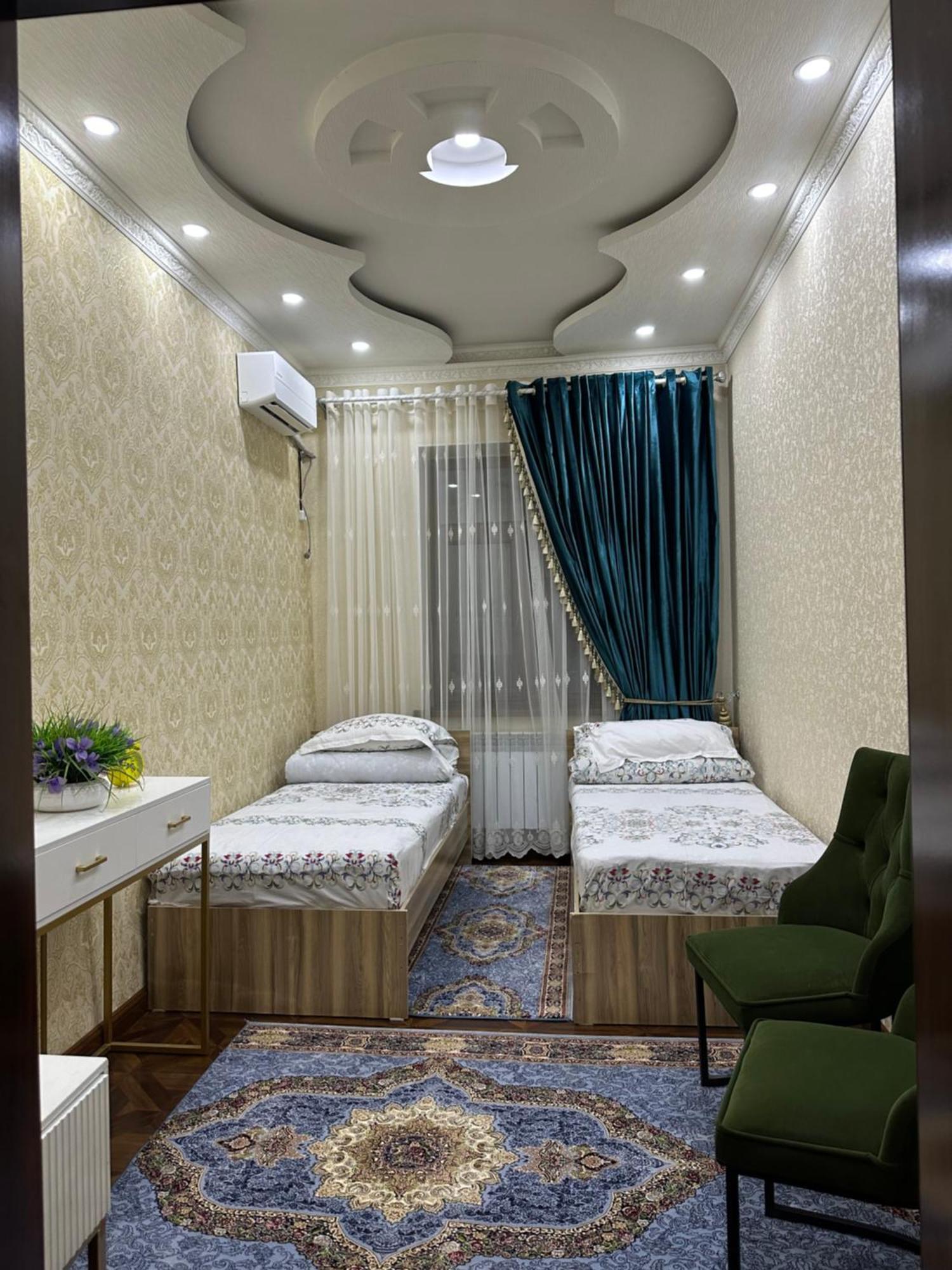 Albergue Sultan Saray Osh Exterior foto