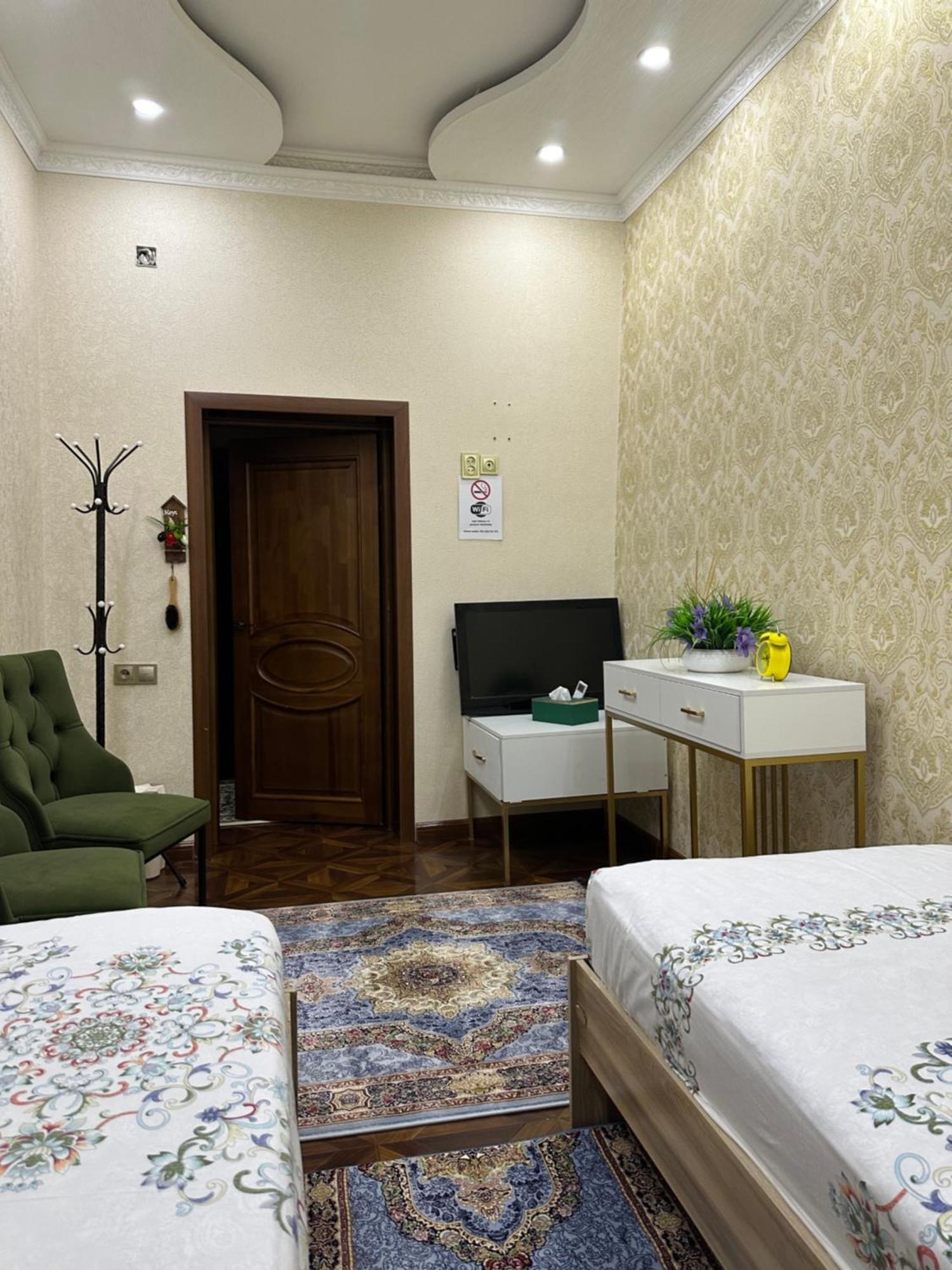 Albergue Sultan Saray Osh Exterior foto