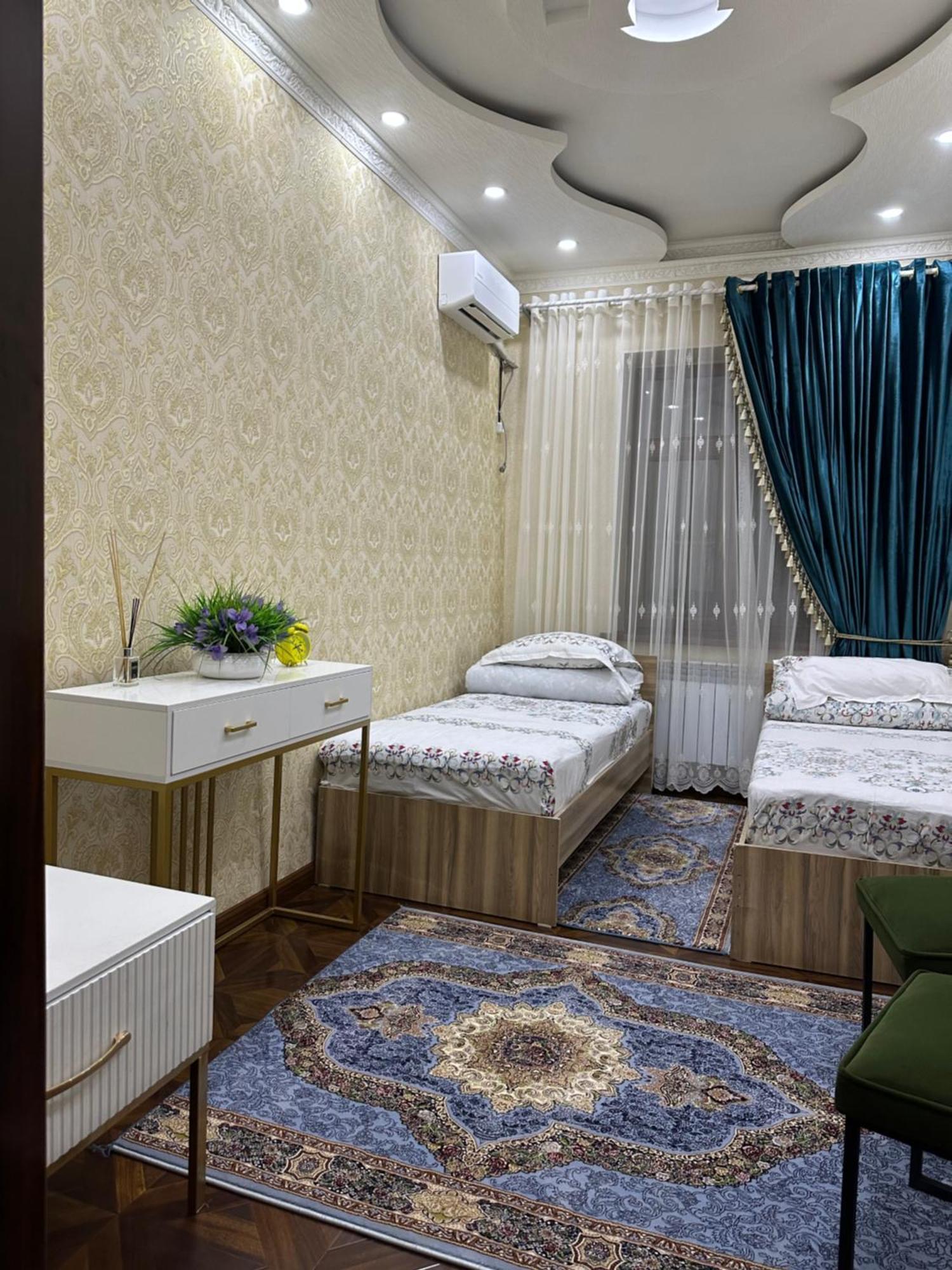 Albergue Sultan Saray Osh Exterior foto