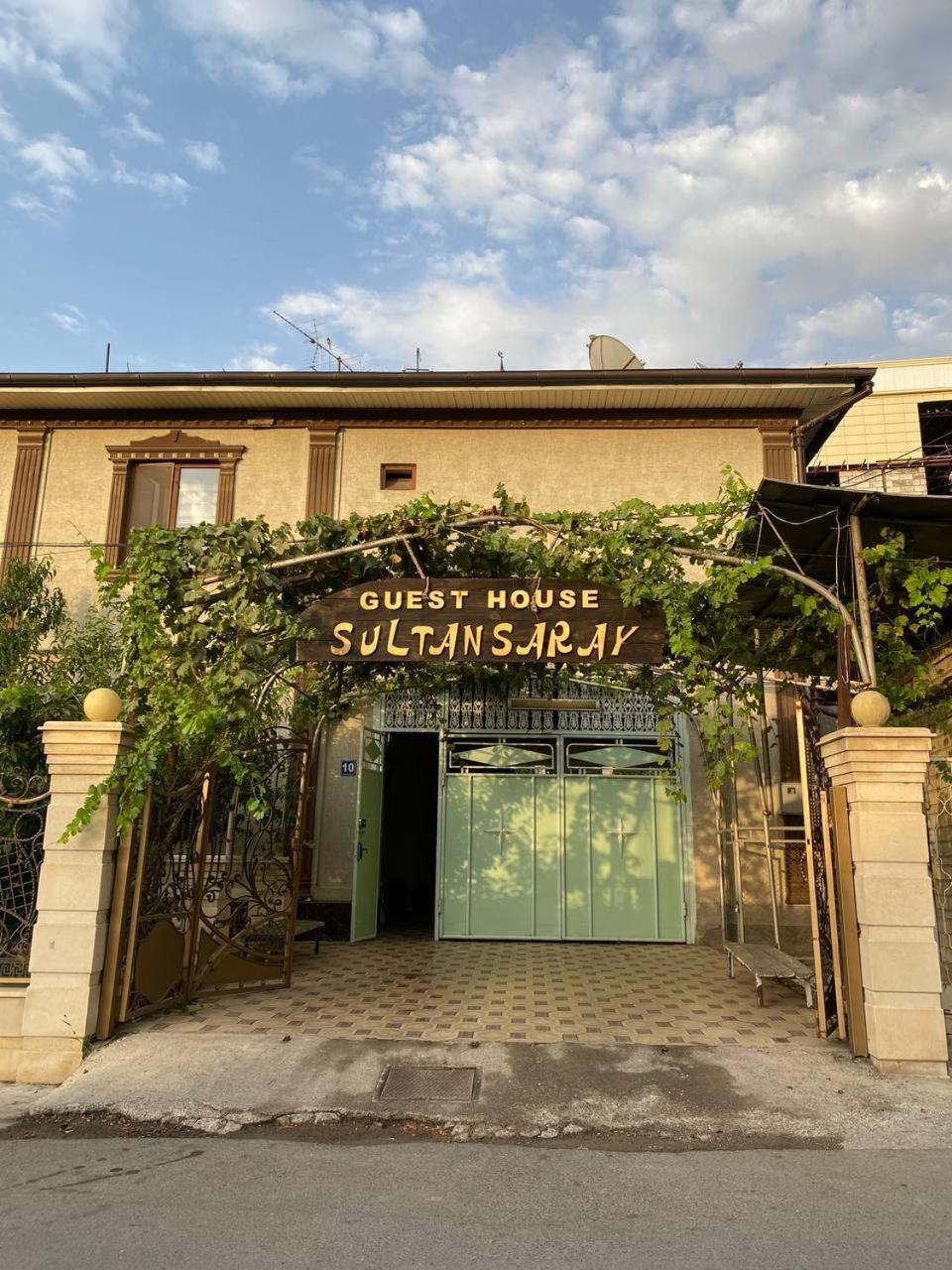 Albergue Sultan Saray Osh Exterior foto