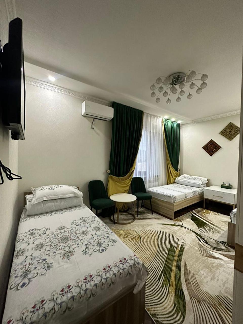 Albergue Sultan Saray Osh Exterior foto
