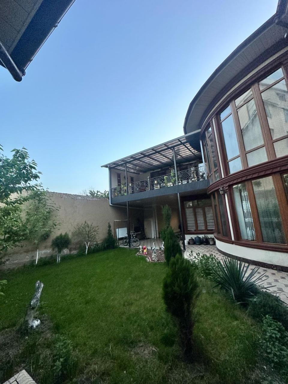 Albergue Sultan Saray Osh Exterior foto
