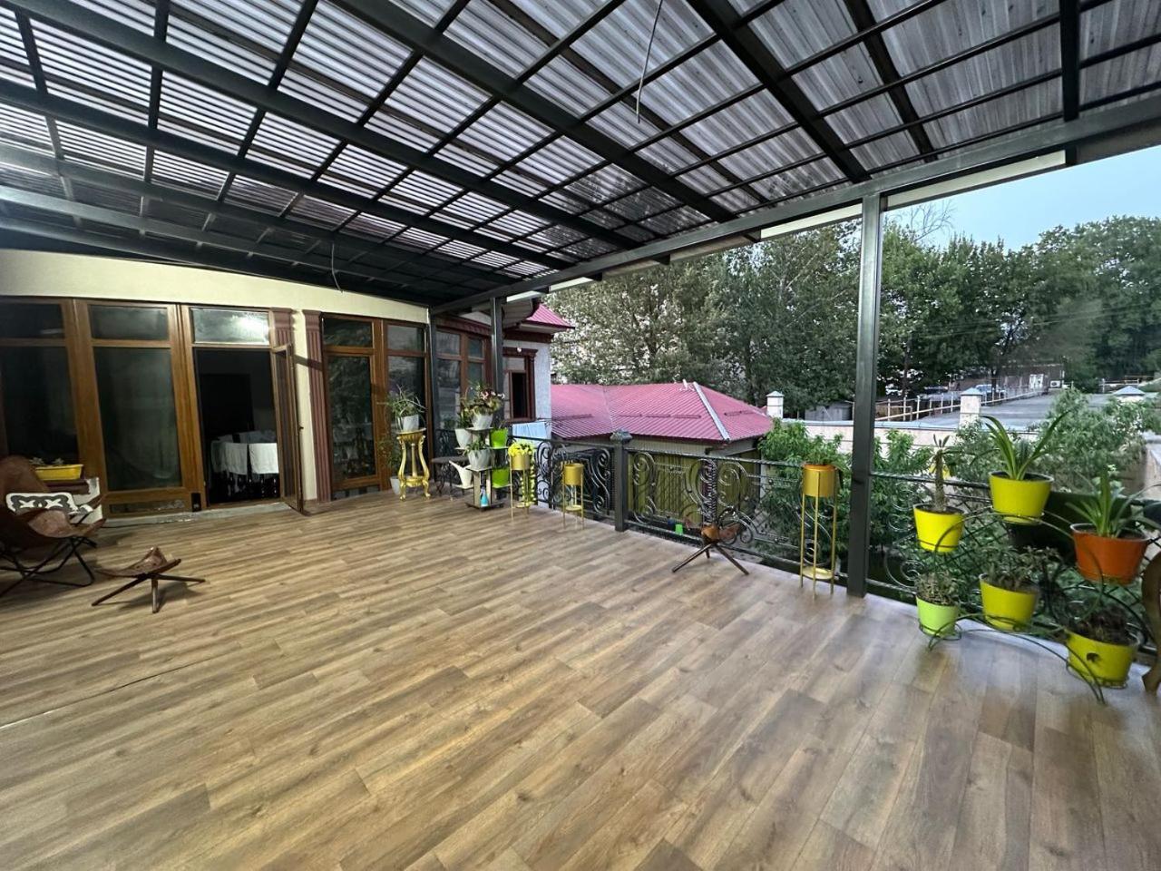 Albergue Sultan Saray Osh Exterior foto